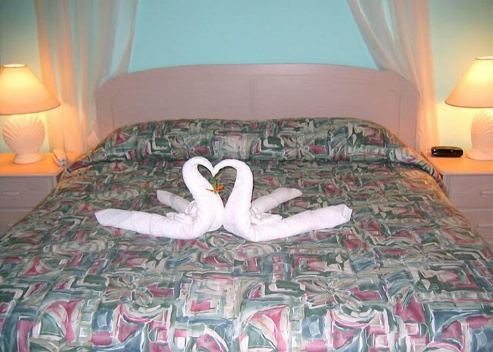 Bedroom, Private Pool Homes near DIsney by Amsun, Osceola