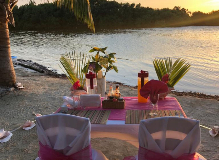 Food & Drinks 5, Isla Marisol Resort