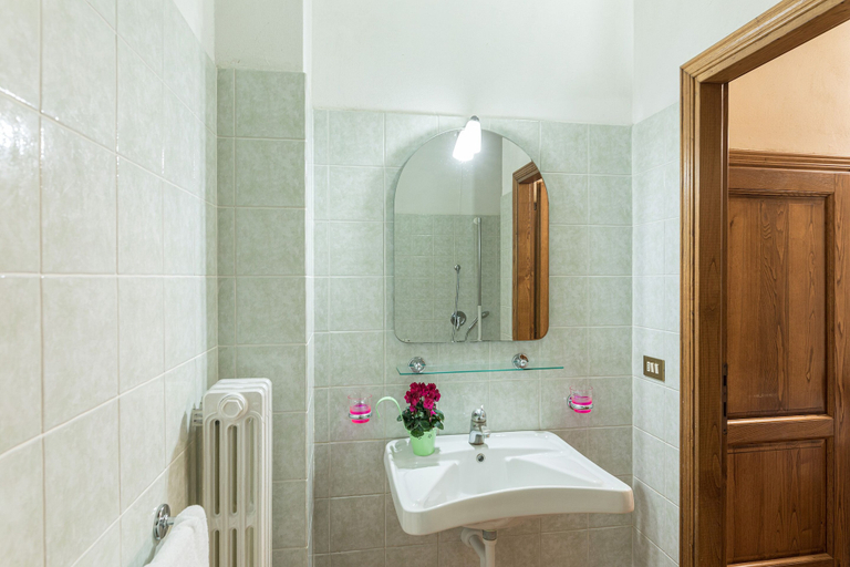 Bathroom 4, Tenuta La Pieve Casale Il Giglio, Arezzo