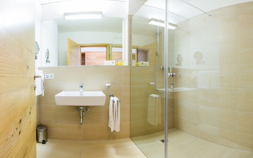 Bathroom, Lizum 1600 - Hotel & Kompetenzzentrum, Innsbruck Land