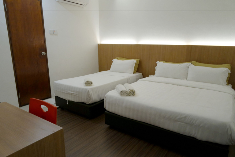 Bedroom 3, Place2Stay Business Hotel - Waterfront, Kuching
