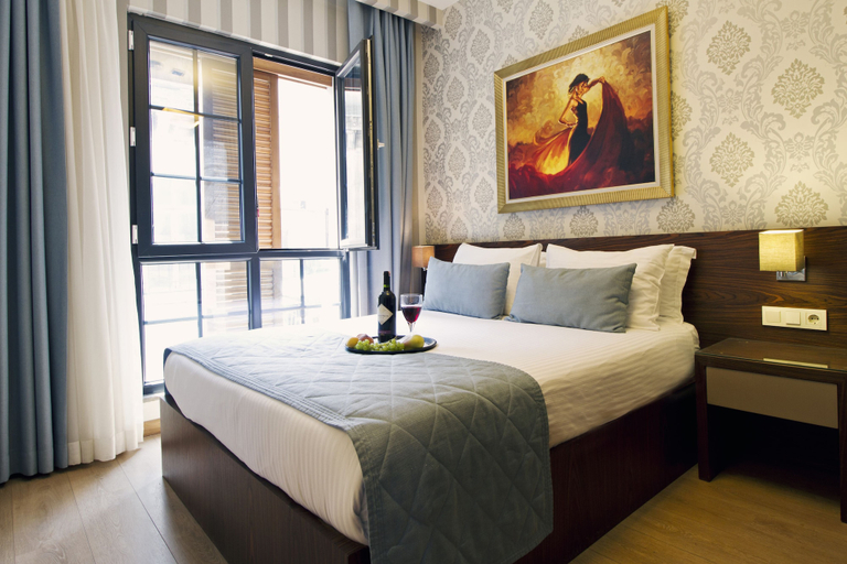 Bedroom 4, Alba Hotel, Beyoğlu