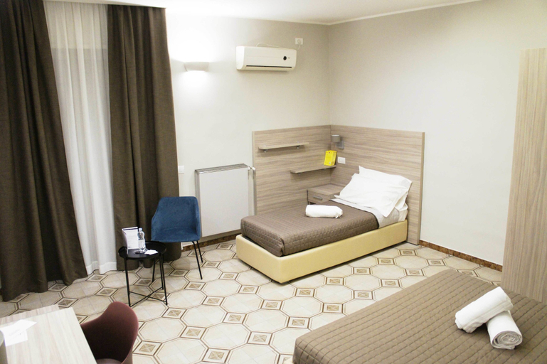 Bedroom 3, Albergo D'Onofrio, Benevento