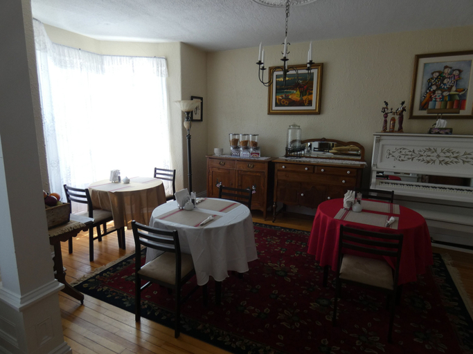 Food & Drinks 5, La Casa en Shediac, Westmorland