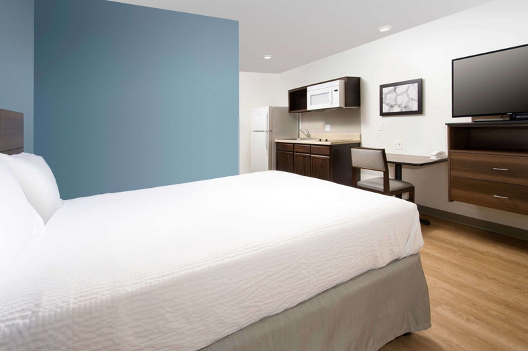 Bedroom 2, WoodSpring Suites Holland - Grand Rapids, Ottawa