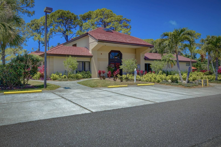 Exterior & Views 2, White Pine Court, Sarasota