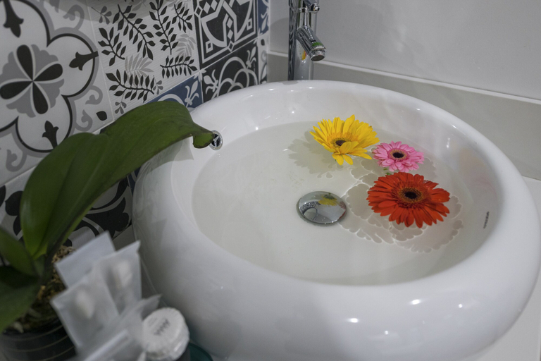 Bathroom 3, Onion Homestay, Da Nang