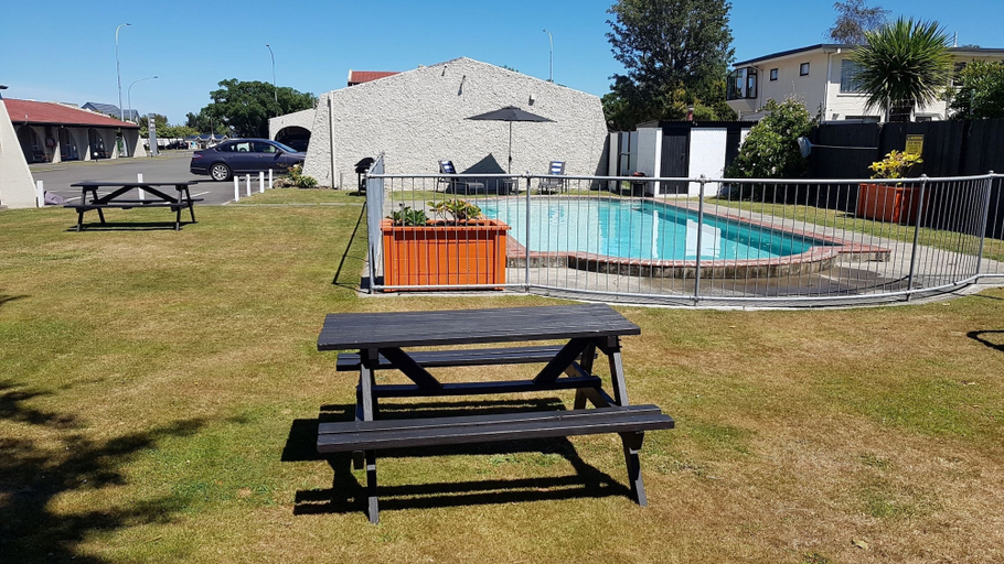 Sport & Beauty 5, Aztec Motel, Palmerston North