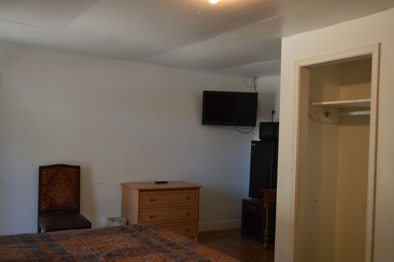 Bedroom 2, Paradise Inn, Matagorda