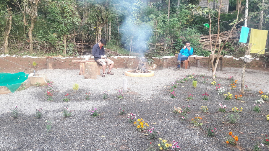 Others 3, Foret De Vill - Hostel, Ella