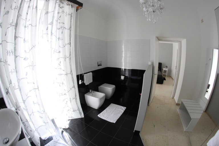 Bathroom 4, Gualtiero Camere & Suite, Catania