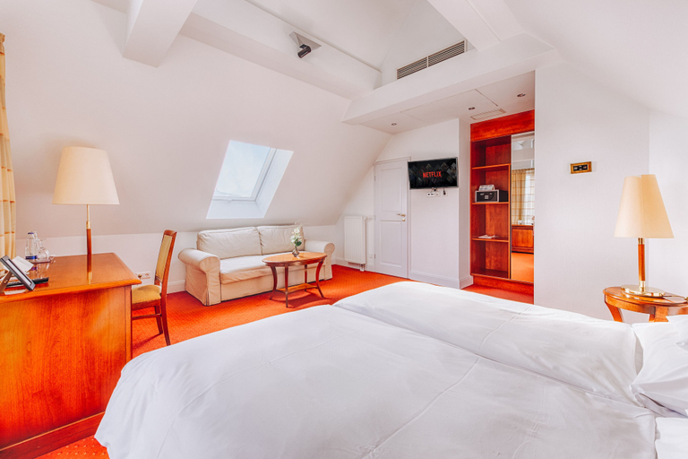 Bedroom 3, Hotel Moosburger Hof, Pfaffenhofen an der Ilm