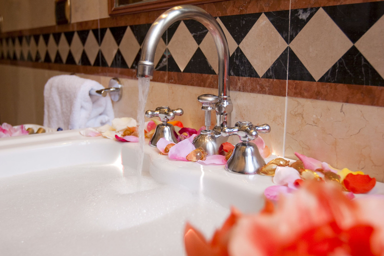 Bathroom 4, Hotel Al ponte dei sospiri, Venezia