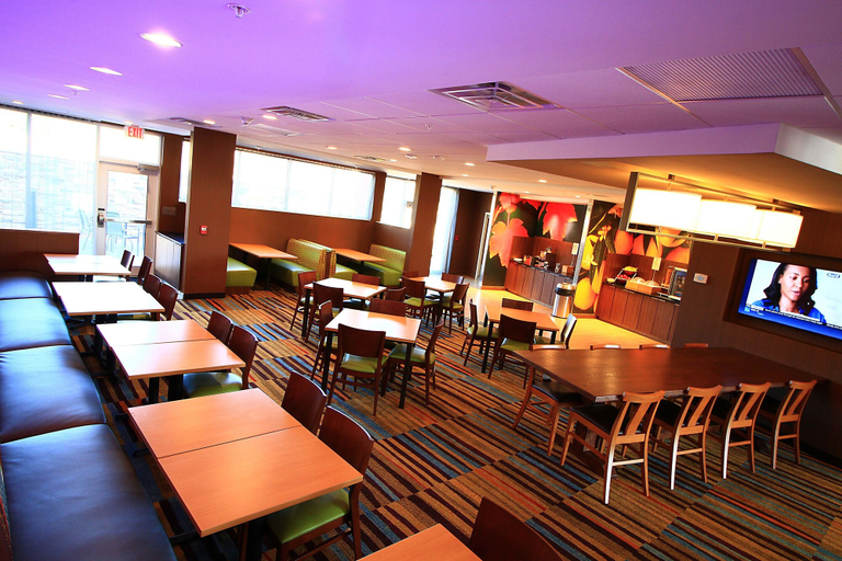 Food & Drinks 5, Fairfield Inn & Suites by Marriott London, Laurel