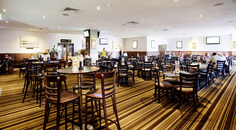 Food & Drinks 5, Nightcap at Dalrymple Hotel, Garbutt