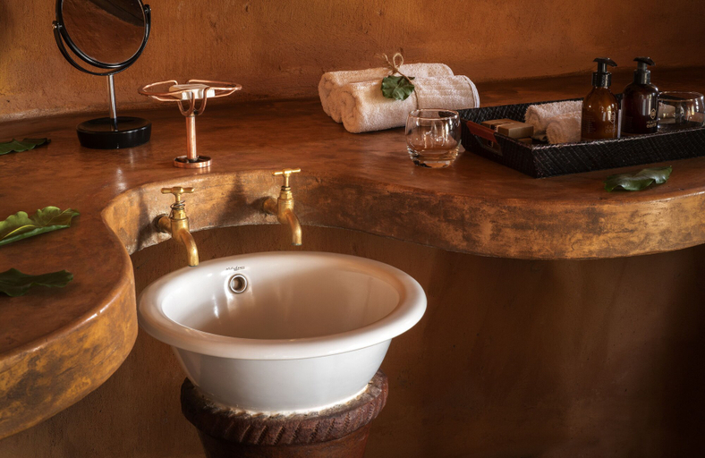 Bathroom 3, Pondoro Game Lodge - Open to Kruger Park, Mopani