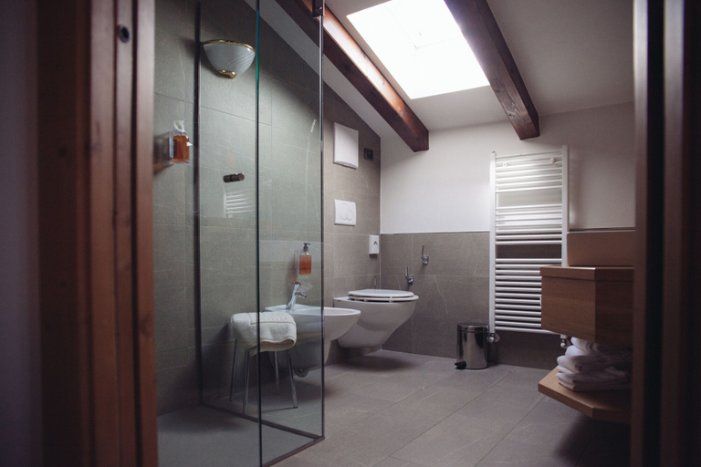 Bathroom 5, Pineta Hotels Nature Wellness Resort, Trento