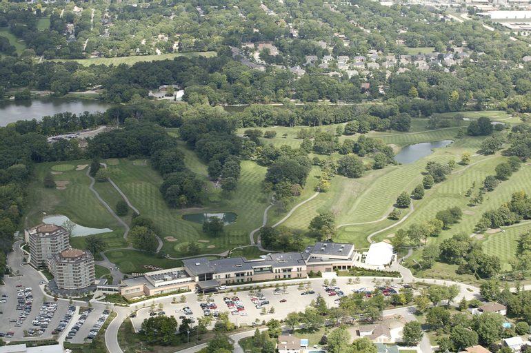 Exterior & Views 20