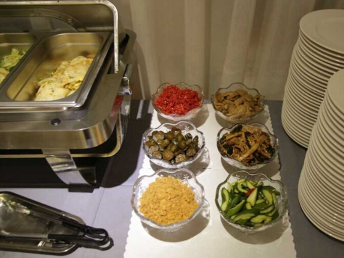 Food & Drinks 5, GreenTree Inn LinYi Lanshan District LinXi No.11 Road Express Hotel, Linyi