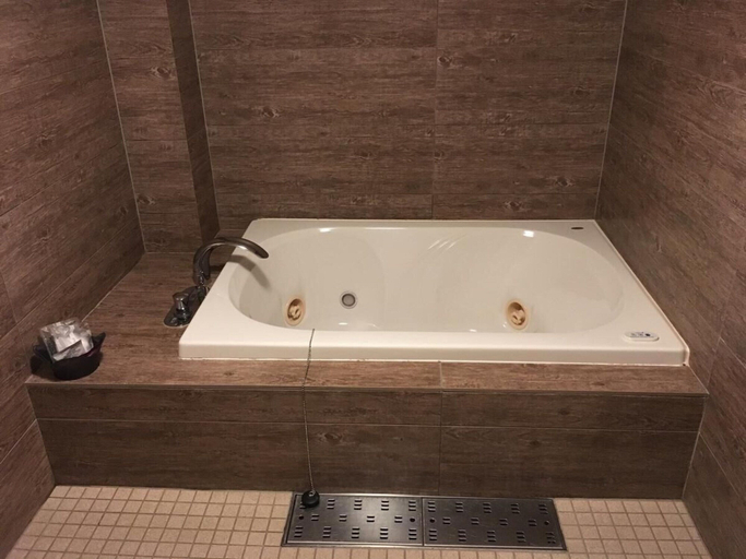 Bathroom 2, Apricot - Adults only, Hiroshima