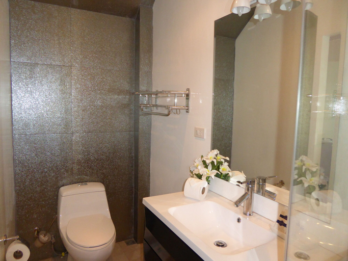 Bathroom 3, Oasis Garden & Pool Villa at VIP Resort, Muang Rayong