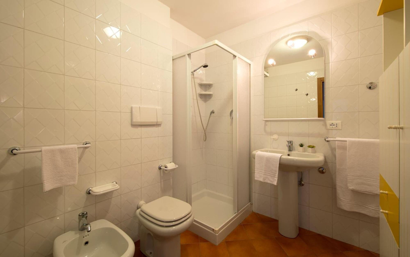 Bathroom 3, Residence Stefenine, Trento
