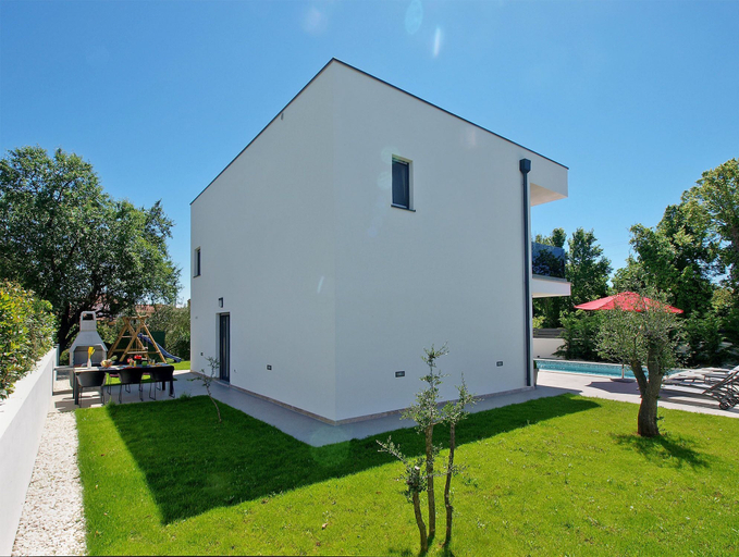 Exterior & Views 2, House 1866, Ližnjan