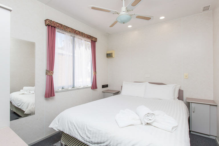 Bedroom 3, NRMA Mildura Riverside Holiday Park, Mildura - Pt A
