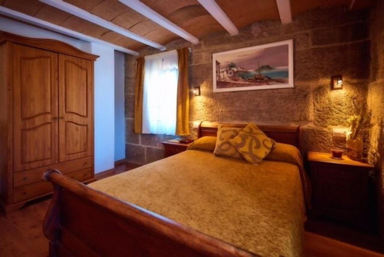 Bedroom 4, As Chivas, Pontevedra