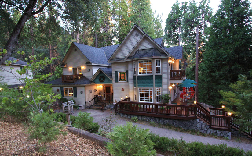 Exterior & Views