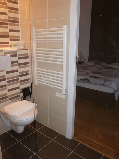 Bathroom 4, La rose des vents, Rhône