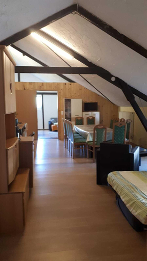 Bedroom 4, Gödelsteinhof, Südwestpfalz