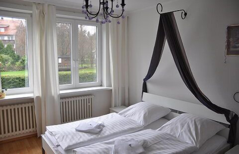 Bedroom 3, Hotel & Hostel Drei Bären, Goslar