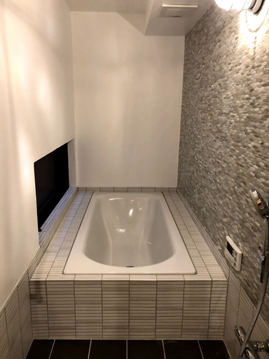 Bathroom 2, Mokuren, Kyoto