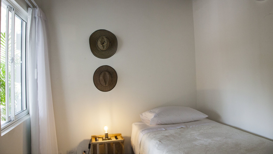 Bedroom 2, Apartamento con todo nuevo Home Aris, Medellín