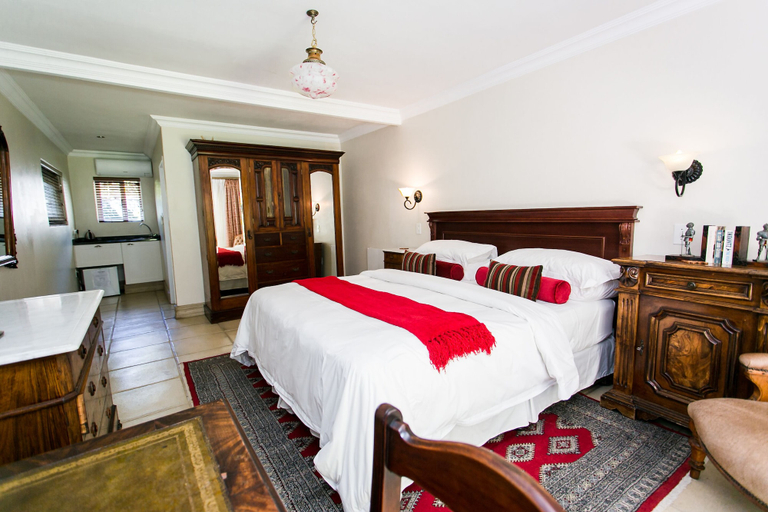 Bedroom 2, Burkleigh House, City of Johannesburg