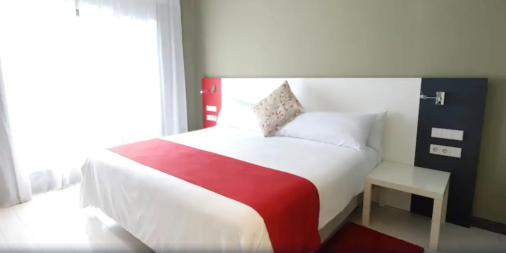 Bedroom 2, Magno Suites, Malabo