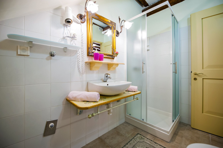 Bathroom 5, Rooms Sotto i Volti, Rovinj