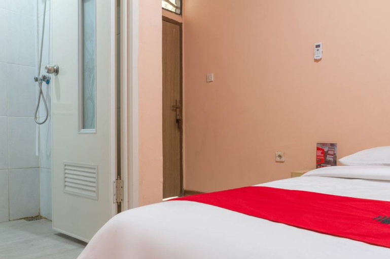 Bedroom 18