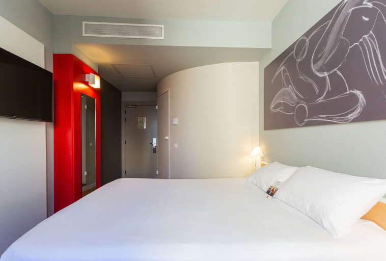 Bedroom 2, Hotel ibis Elche, Alicante