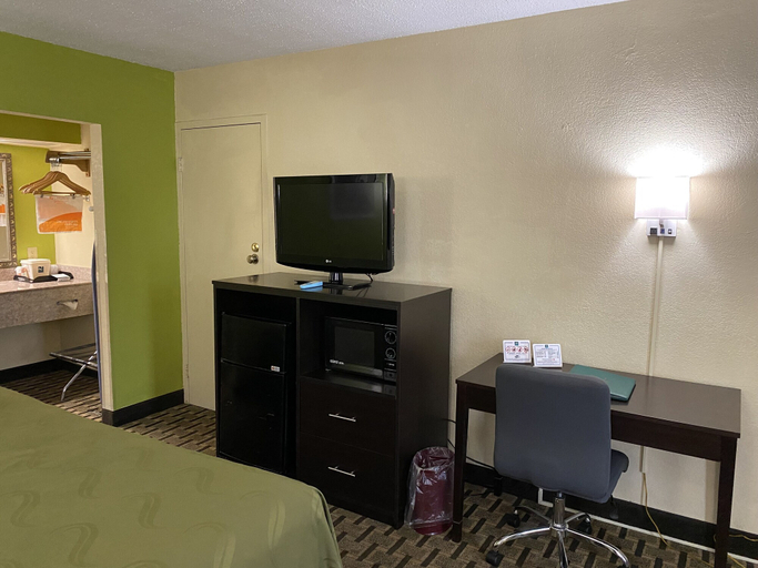 Bedroom 2, Quality Inn Elizabeth City near University, Pasquotank