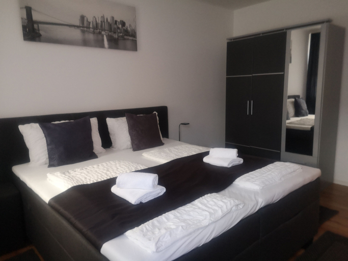 Bedroom 4, Hotel Ari, Kaiserslautern