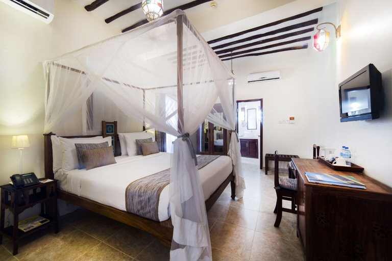 Bedroom 3, Maru Maru Hotel, Mjini