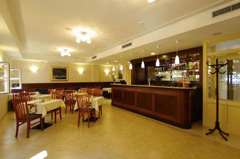 Food & Drinks 4, Hotel Croatia, Baška Voda