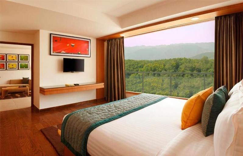 Bedroom 4, Lemon Tree Hotel, Dehradun, Dehradun