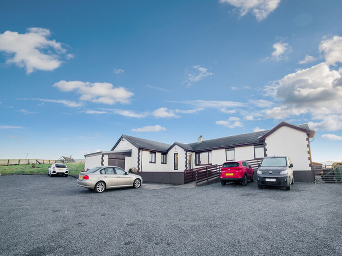 Exterior & Views 2, Orasay Inn, Eilean Siar