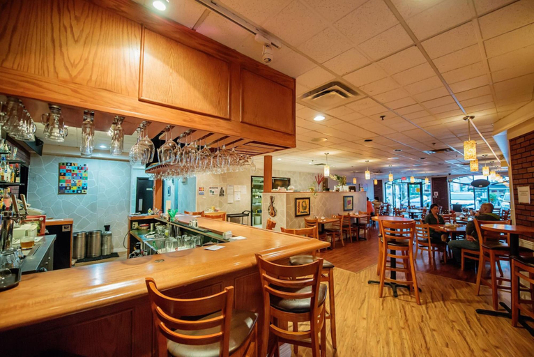 Food & Drinks 5, Harrison Lake Hotel, Fraser Valley