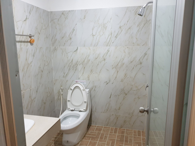 Bathroom 4, Friend's House Resort Donmuang, Don Muang