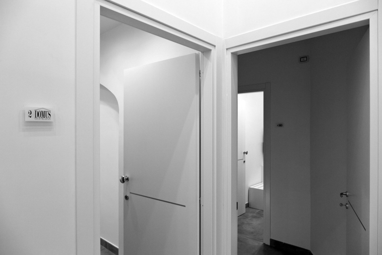 Others 5, Domus Schilizzi, Napoli
