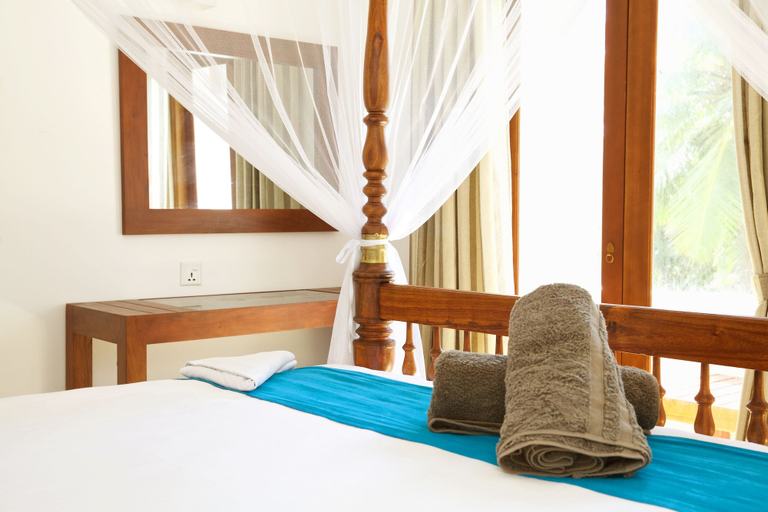 Bedroom 3, Malee Villa, Matara Four Gravets